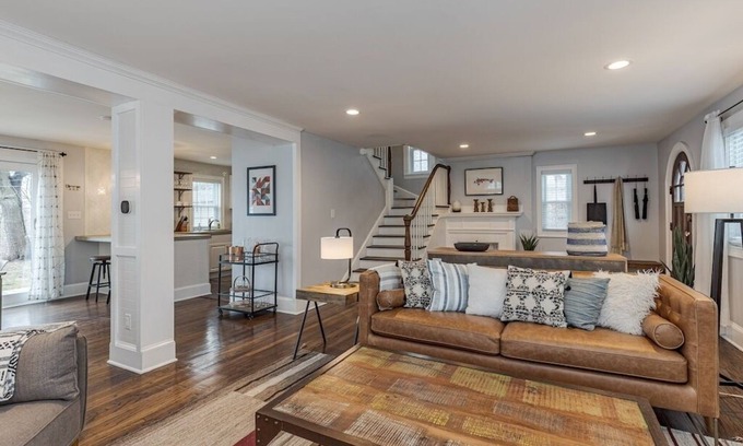 Harters Heights House | Charming home 1 mile to ND Families Welcome