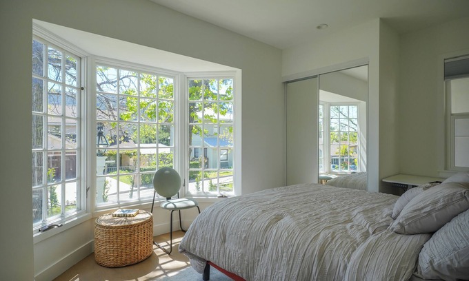 Crescenta Highlands House | Charming Home in La Crescenta