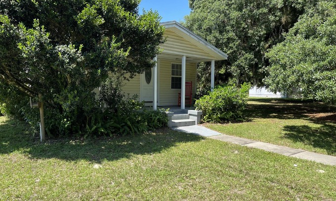 St. Augustine House | charming home in st augustine -Dog Friendly/Family friendly
