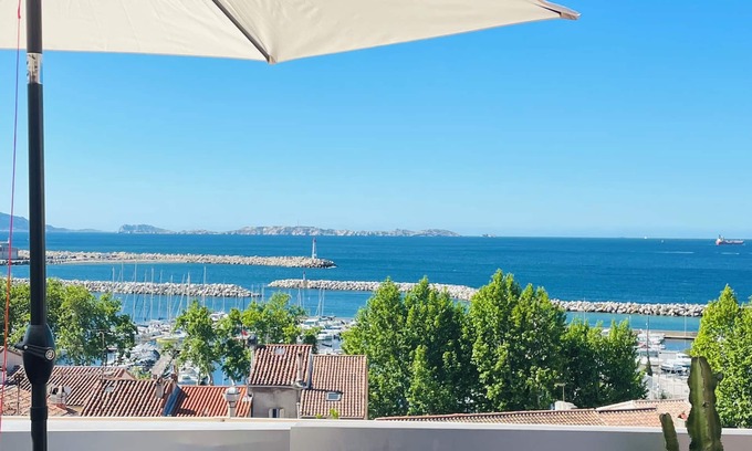 16th Arrondissement House | Charming house completely renovated, sea view