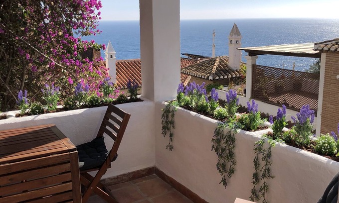 Almunecar House | Charming idyllic house with sea views in stunning surroundings