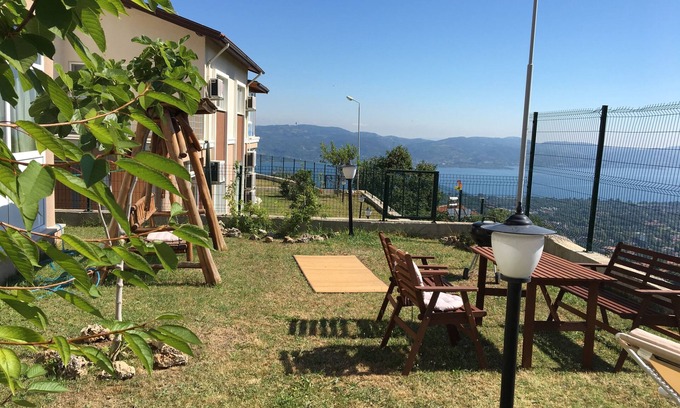 Sapanca Villa | Charming Lake View, Mountain Villa