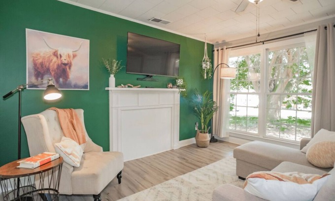 Mount Holly House | Charming Mount Holly Bungalow