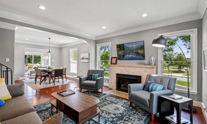 Ericsson House | Charming Mpls Home on Lake Hiawatha. Bike/Walk Trails & Restaurants Nearby