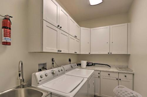 Murphy House | Charming Murphy House with Deck and River Views!