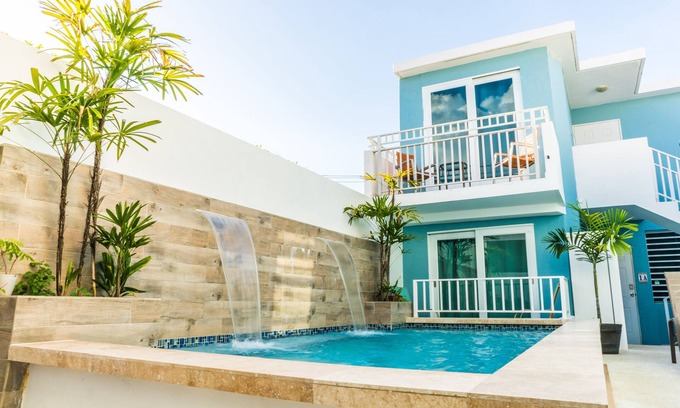 Ocean Park Apartment | Charming Ocean Park Luxury Apartment, steps to the beach