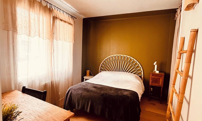 Quartier Administrations Apartment | Charming One-Bedroom Apartment Steps from the Arena – Heart of Nîmes