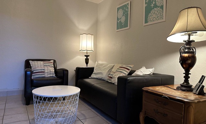 Horace Mann House | Charming one bedroom unit with WiFi and AC in pleasant San Jose