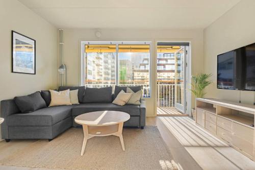 Gronland Apartment | Charming Oslo Apartment with Balcony Rooftop Access