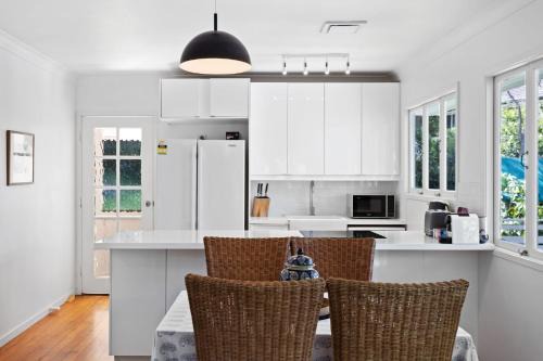 Stafford Heights House | Charming Queenslander Getaway