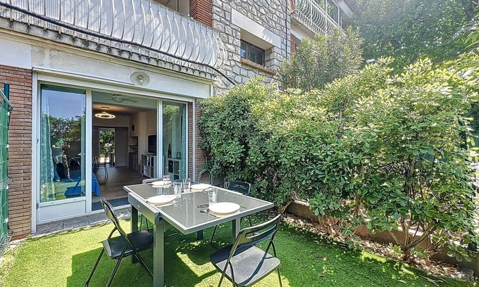 Les Lecques Apartment | Charming renovated T2 with garden and parking in St Cyr sur Mer, near the beach