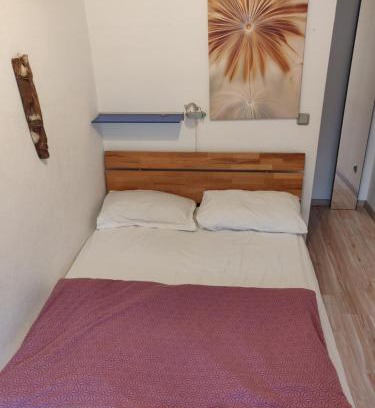 Neuhausen House | Charming Room in a Central Location with perfect Connectivity