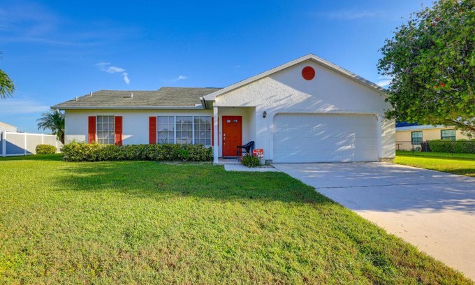 Port Saint Lucie House | Charming St Lucie River Retreat with Pool and Dock!
