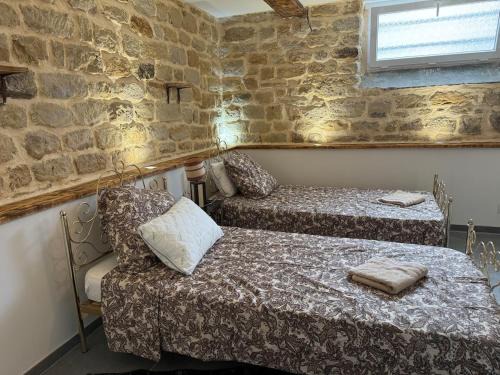 Golbey Apartment | Charming stone apartment