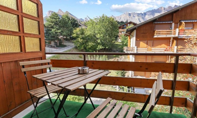 Ovronnaz Apartment | Charming studio with free parking