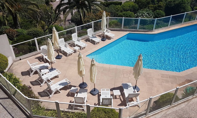 Theoule-Superieur Apartment | Charming T2, air-conditioned (2-4 people) with swimming pool, sea view