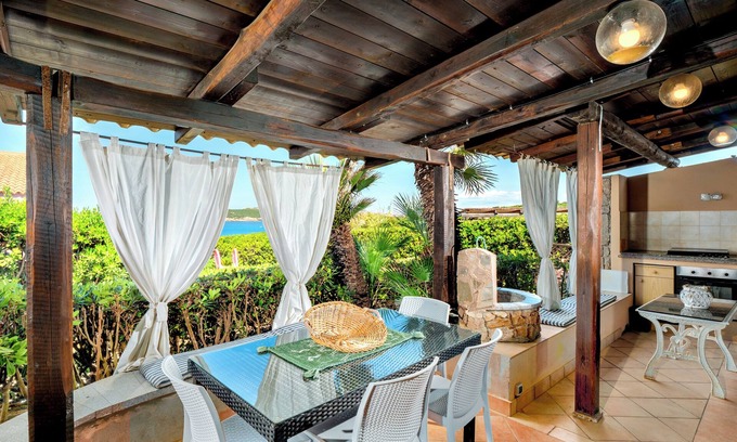 Santa Reparata Villa | Charming Villa with Sea View, Wi-Fi, Garden and Terrace
