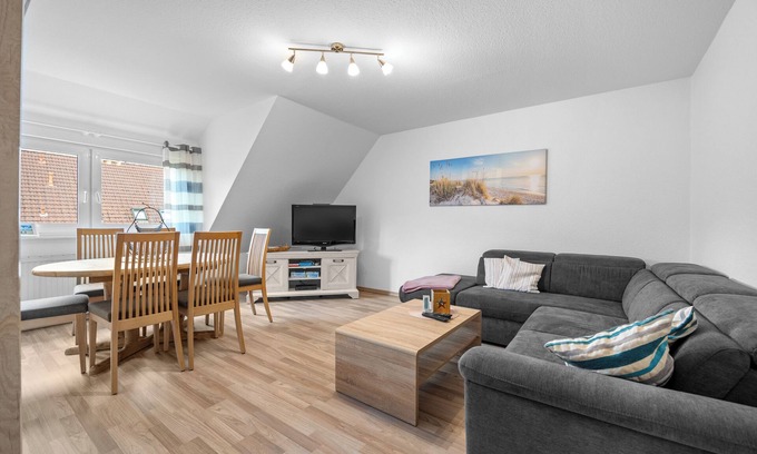 Fedderwardergroden Apartment | Charming vacation apartment "Möwenschiet" in Wilhelmshaven-North for small families.