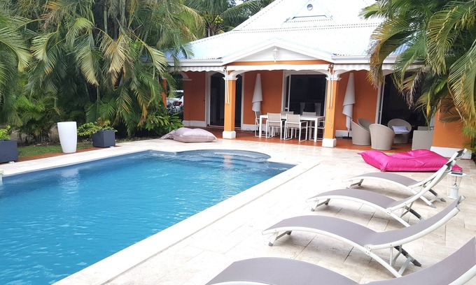 Saint-Francois Villa | Charming Villa 3 rooms with private Pool