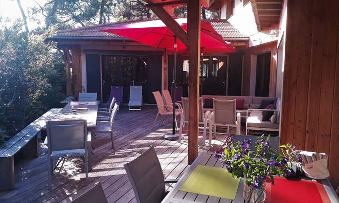 Le Moulleau Villa | Charming wooden new villa for 12 of 250 m2, 2 steps from center of Le Moulleau.