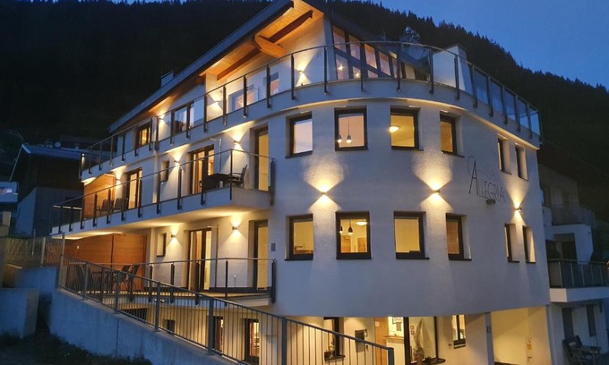 Mathon Apartment | Chasa Allegria