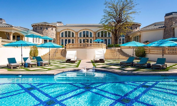 Rancho Mirage House | 'Chateau Dumont' 15 bedroom mansion