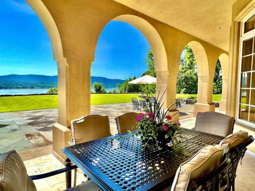 Middle Hope Villa | Chateau Montreau on Hudson