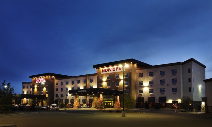 Northwest Edmonton Hotel | Chateau Nova Yellowhead