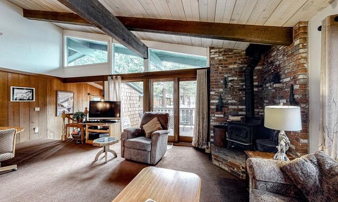 Mammoth Lakes House | Chateau Sans Nom 29