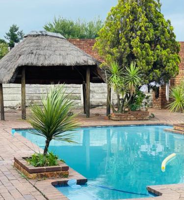 Ekurhuleni House | Chatsvilla