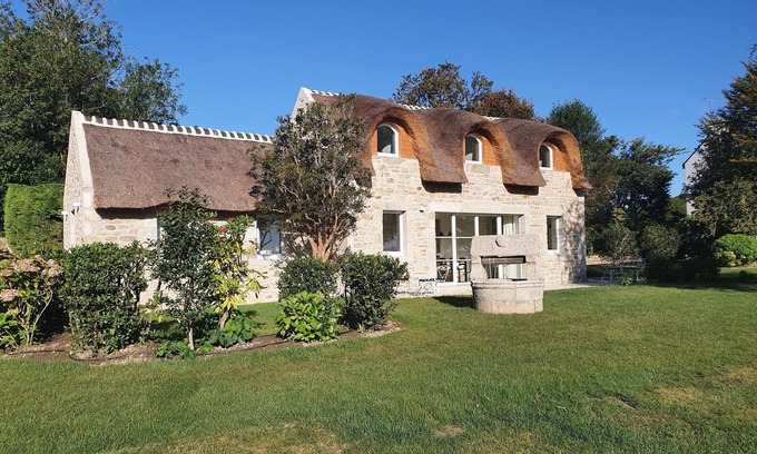 Fouesnant House | Chaumiere 5 Direct sur mer Avec Jardin , Jacuzzi et Sauna