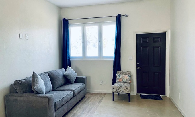 Nassau Apartment | Cheekz Loft