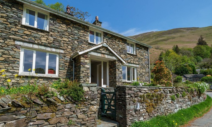 Penrith House | Cherry How - Patterdale Holiday Cottage (Dog-friendly)