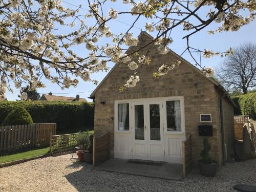 Chipping Norton House | Cherry Tree Cottage in idyllic Cotswold village