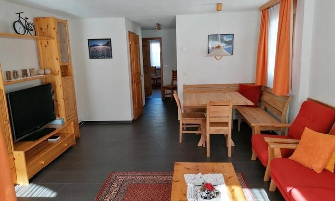 Bever Apartment | Chesa Palü No. 33 with garden seating area