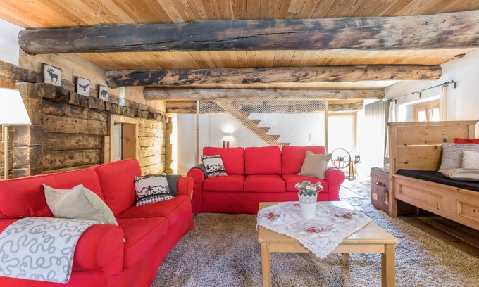 Zuoz House | Chesa Paulina: Grosszügiges Engadinerhaus vom 1550