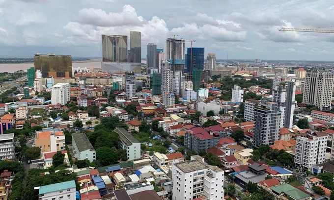 Phnom Penh City Centre Apartment | Chic 1-bedroom apartment in welcoming Phnom Penh with AC, WiFi