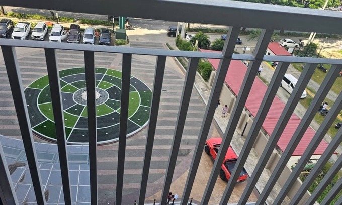Dasmarinas Condo | Chic 1-bedroom condo in brilliant Dasmariñas with fitness room, WiFi