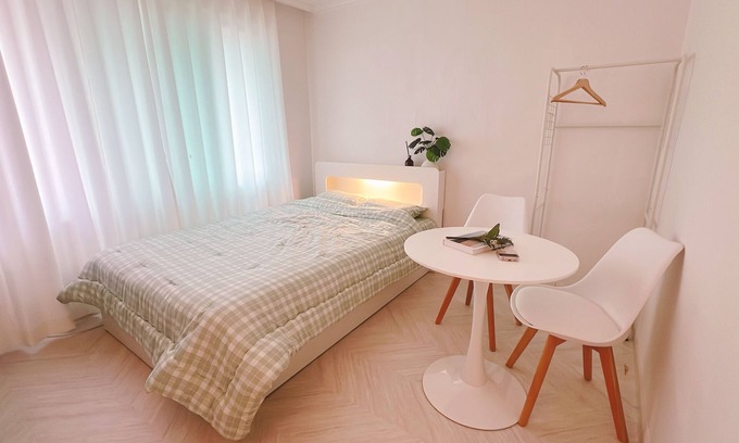 Banghak-dong Hotel | Chic 1-bedroom hotel with WiFi, AC in fabulous Seoul