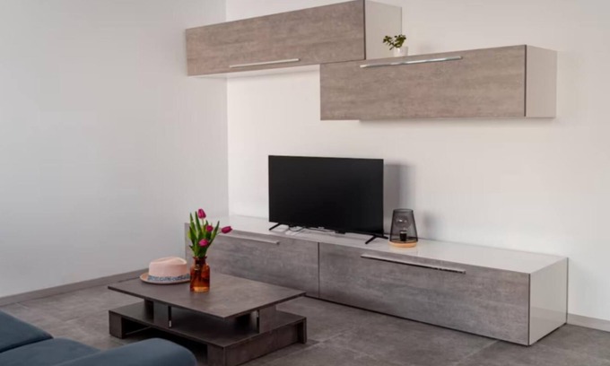 Gzira Apartment | Chic 2 Bed Apartment in Central Il Gżira