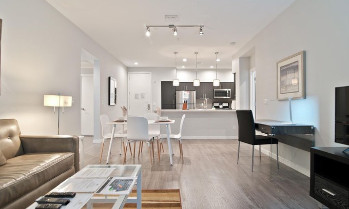 Menlo Park Apartment | Chic 2BR | Laundry + Full Kitchen | Outdoor Pool | Menlo Park by GLS