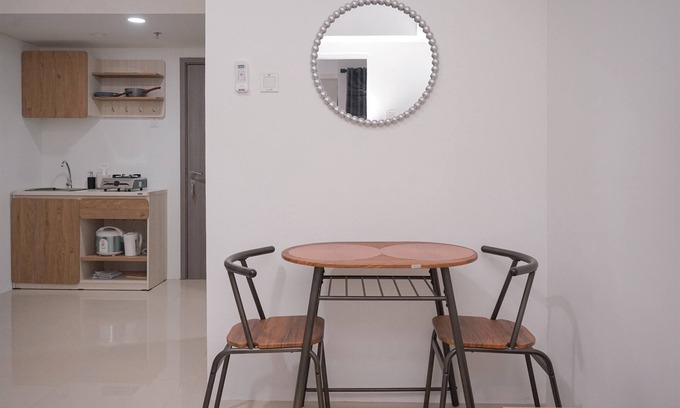 Pondok Aren Apartment | Chic And Cozy 1Br Tamansari Bintaro Mansion Apartment