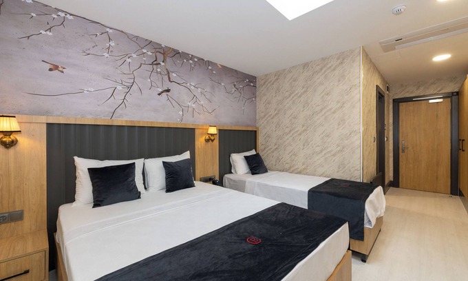 Arnavutkoy Apartment | Chic hotel suite in cool Istanbul with WiFi, AC