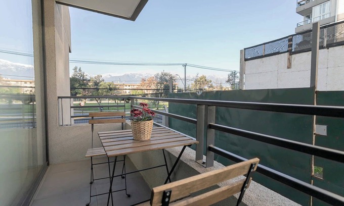 Nunoa Apartment | Chic Retreat in Nunoa | Perfect Studio for 2