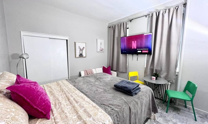 Sutton Place Apartment | Chic studio in vibrant New York