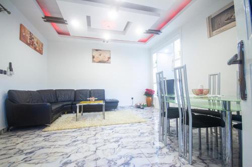 Douala Apartment | Chic Studio VIP GOLD Luxe Confort et Élégance à Douala Stade Bonamoussadi