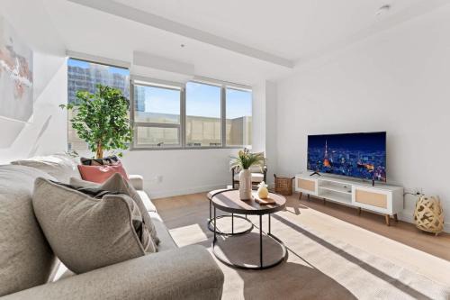Koreatown Apartment | Chic Urban Retreat in LA- 2B1B Apartment