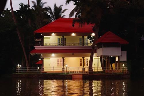 Alappuzha House | Chilanka Lake View Resort