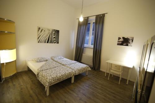 Siska District Apartment | Chilly & Pepper's Home