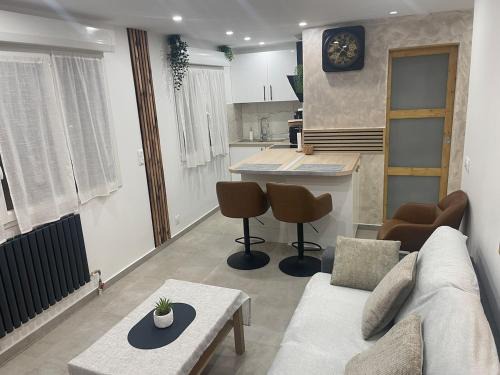 Maladiere Apartment | Chouette Appartement 21